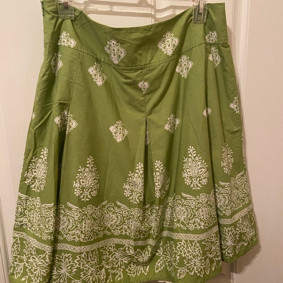 Talbots spring green skirt - Picture 3 of 4